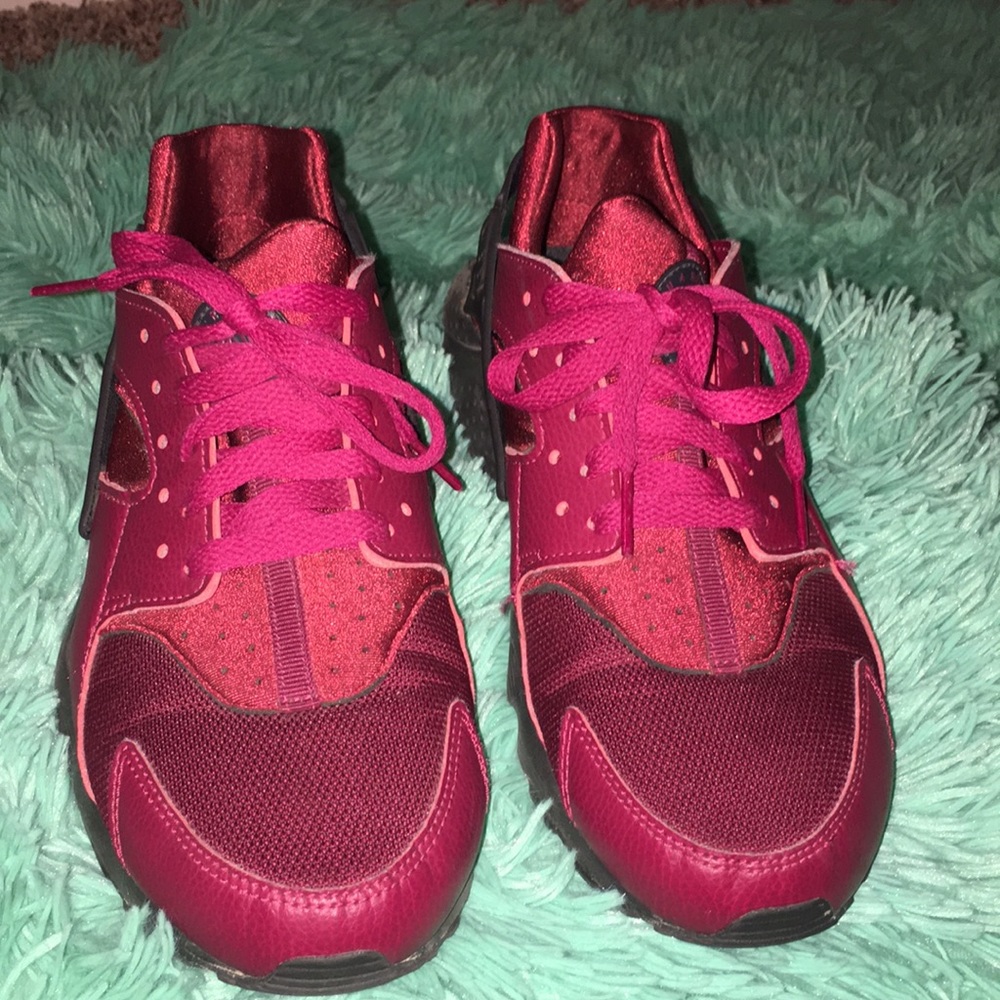 Burgundy Nike Huaraches